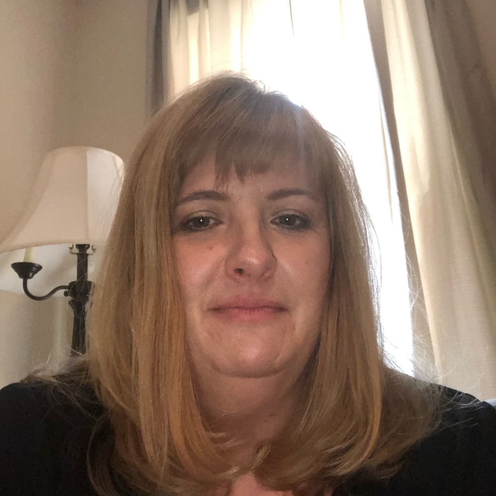 Meet your Posher, Jennifer